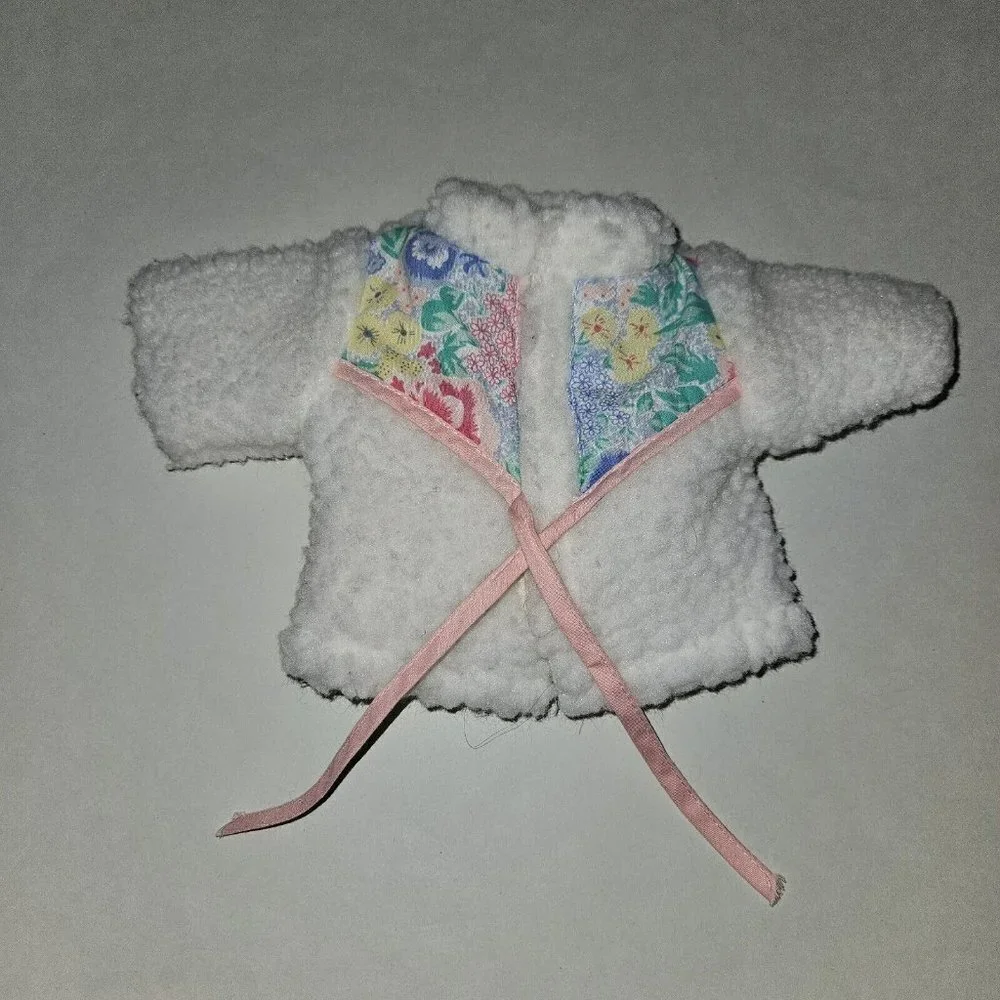 White Sherpa Short Sleeve Jacket 18